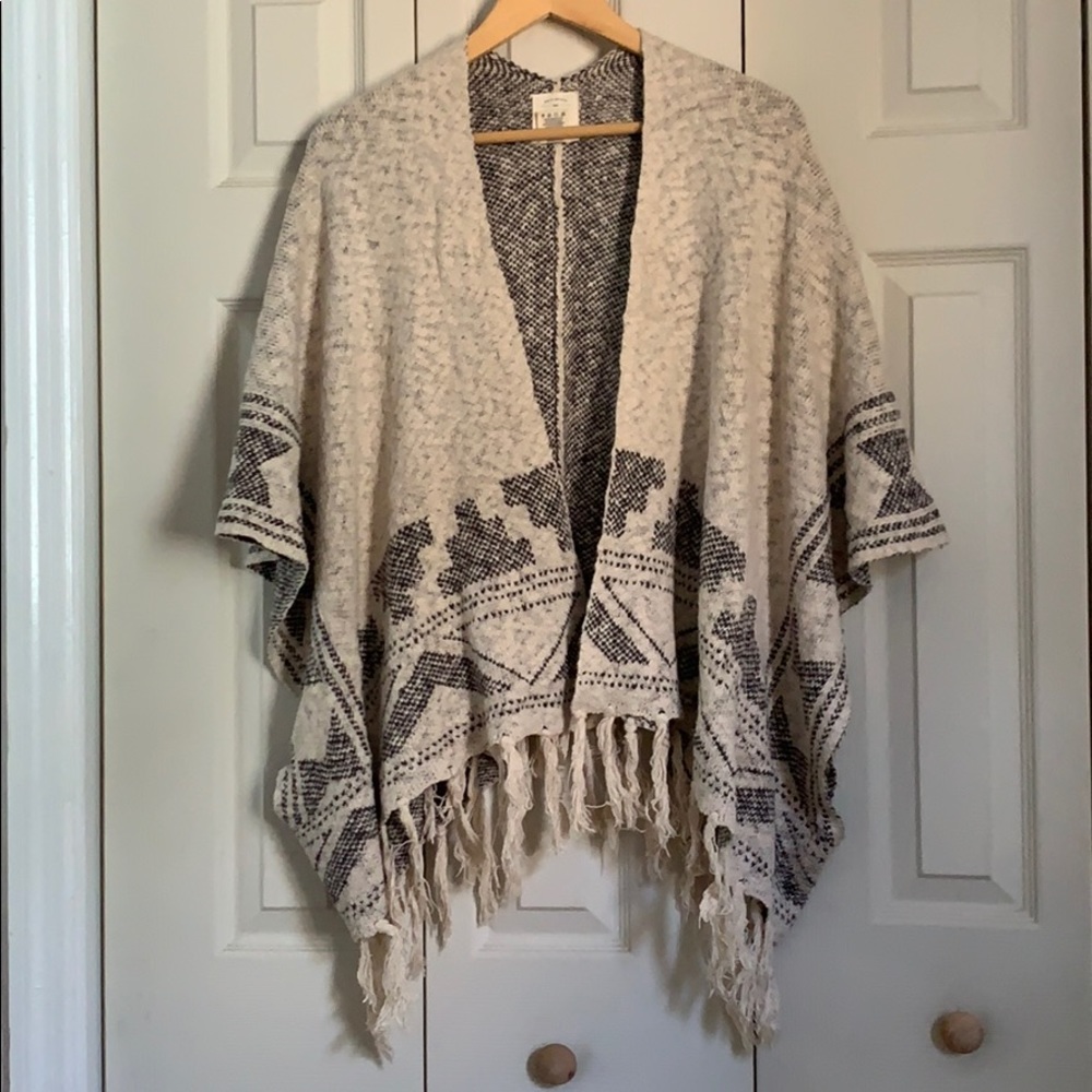 Billabong Knit Poncho Size Small